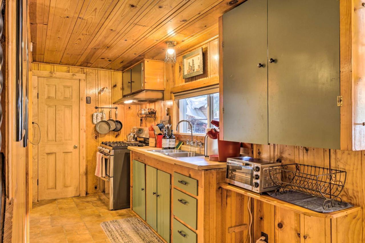 Hébergement de vacances California Retreat With Deck, Fire Pit And Grill! *