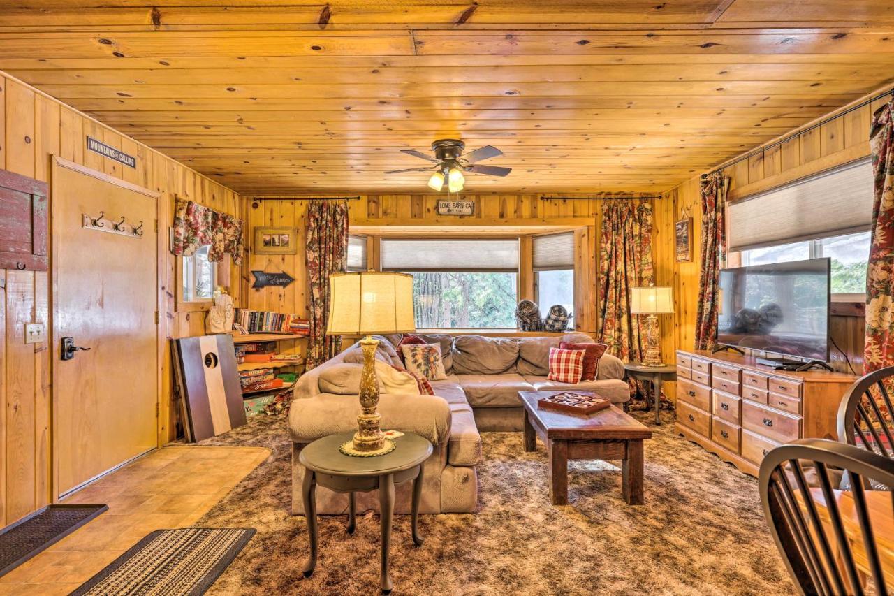 California Retreat With Deck, Fire Pit And Grill! Hébergement de vacances