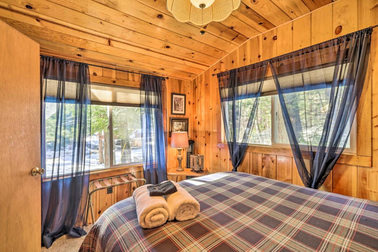 Hébergement de vacances California Retreat With Deck, Fire Pit And Grill! *